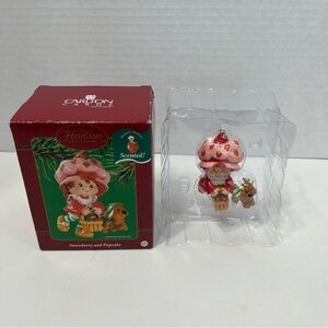 STRAWBERRY SHORTCAKE with pupcake Carlton cards Christmas ornament vintage